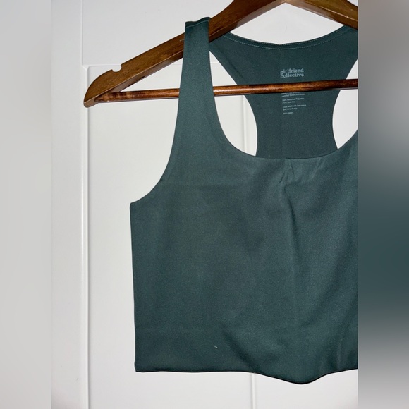 Girlfriend Collective Paloma Racerback Crop Tank Top NWT M Sustainable Green - Picture 4 of 9